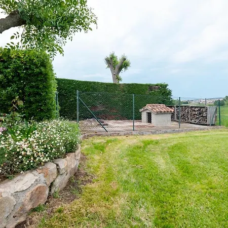 Casa de férias Masia per a 12 amb piscina · Cassà de la Selva